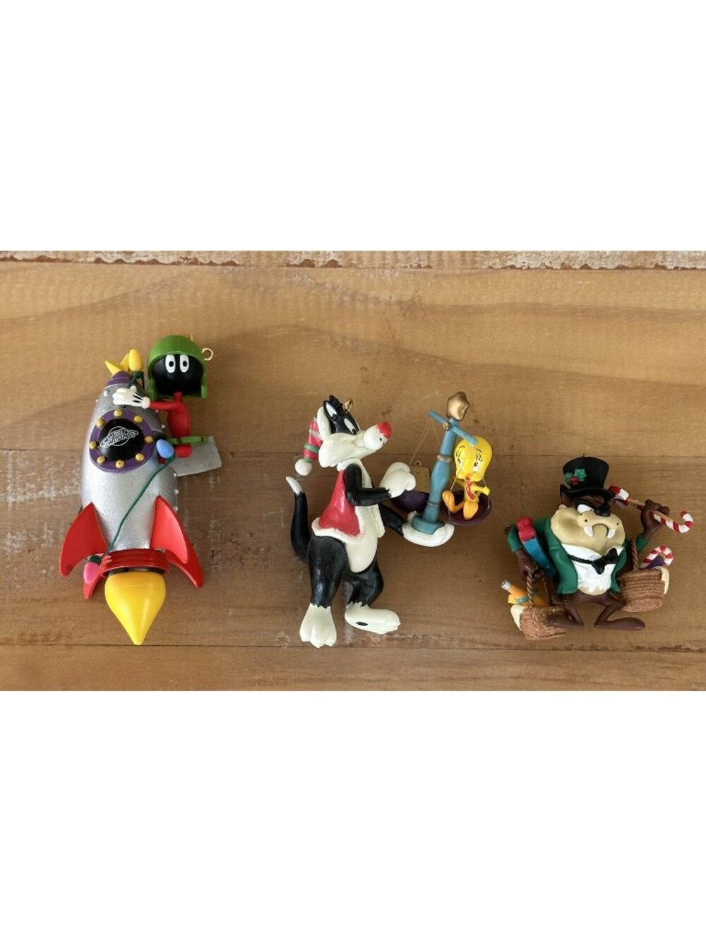 3 Looney Tunes Ornaments Marvin the Martian, Taz, Sylvester & Tweedy Christmas